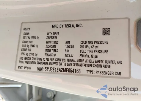 2021 Tesla Model 3 Standard Range Plus Rear-Wheel Drive z USA, uszkodzony, nr VIN 5YJ3E1EA2MF054168
